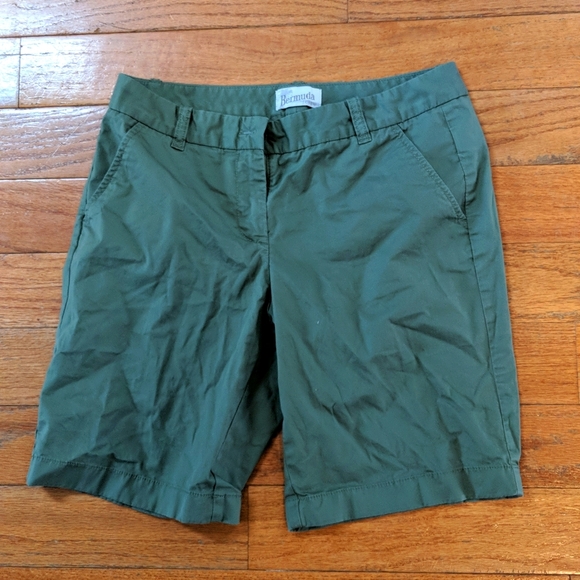 J. Crew Pants - $5 w/bundle J.Crew Green Bermuda Shorts Sz 4